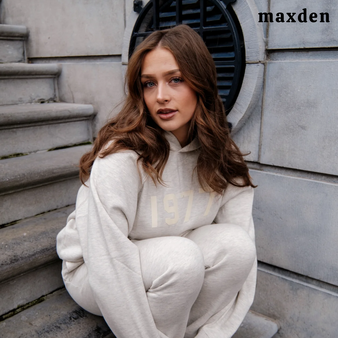 ESSENTIALS 1977 HOODIE + FREE TRACKPANTS