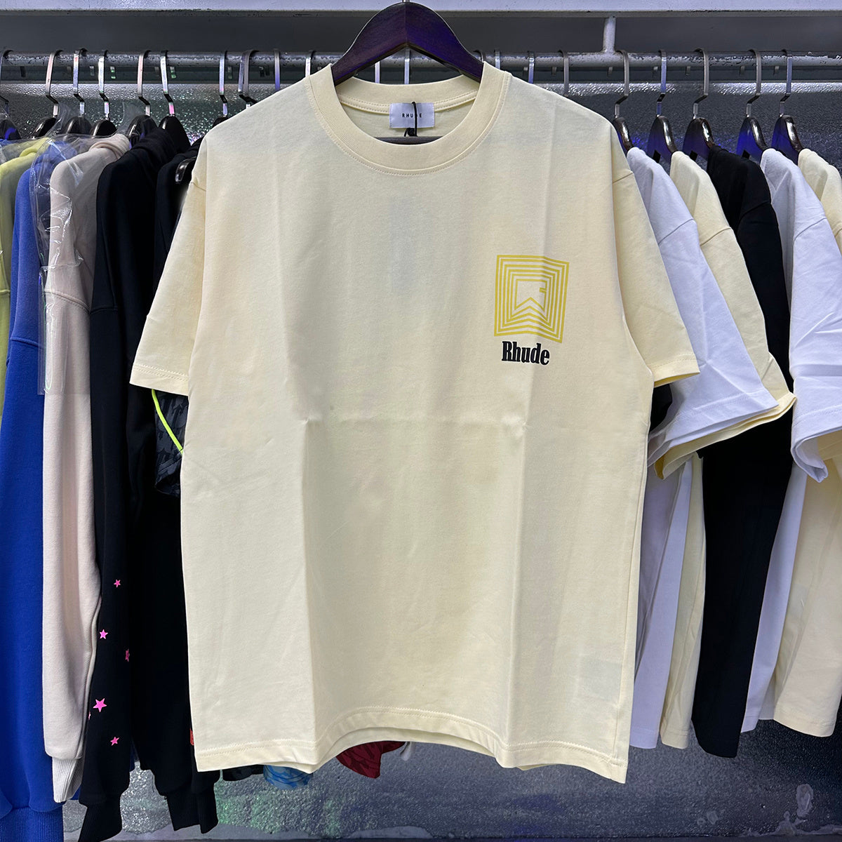Rhude T-shirts Chevron Logo Repeat