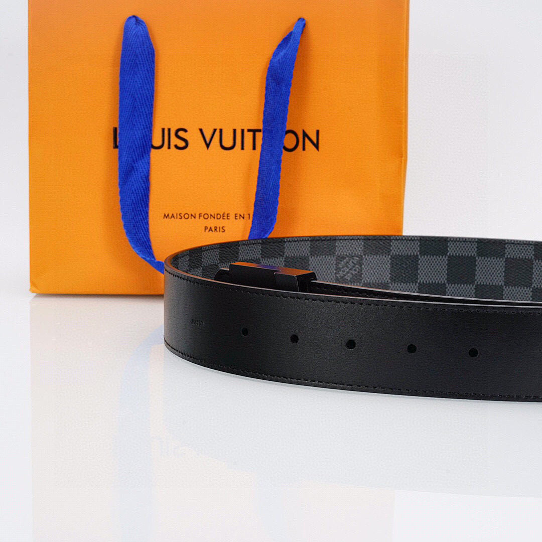 Louis Vuitton Black Lacquer Buckle Leather Belt